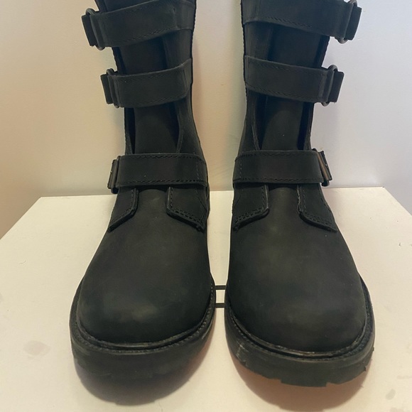 Women’s Black LL Bean Short Boots - Picture 3 of 6